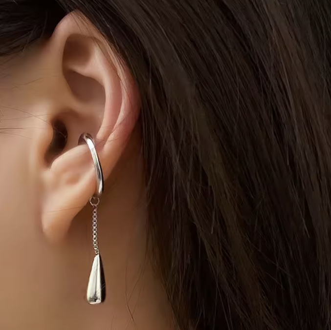 Aiyana – Manchette d’Oreille Ligne Studio