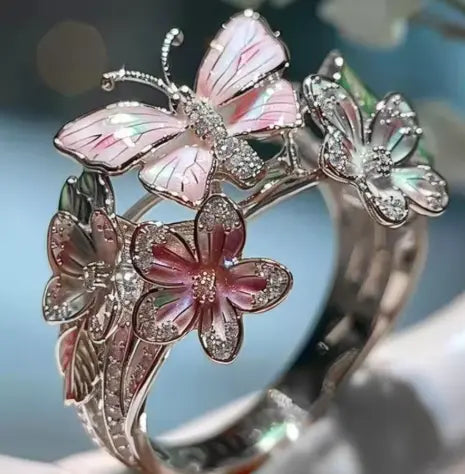 Mayla – Bague Fleur & Papillon Dorés pour Femme