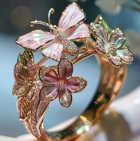 Mayla – Bague Fleur & Papillon Dorés pour Femme
