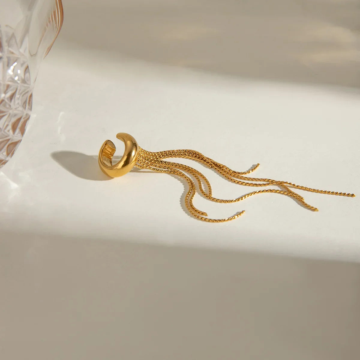 Rubie – Boucle d'Oreille Manchette Élégante