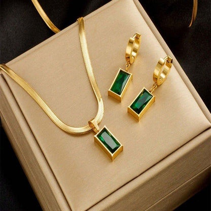 Thea – Pendentif Émeraude et Zircon sur Chaîne Luxe Lumière