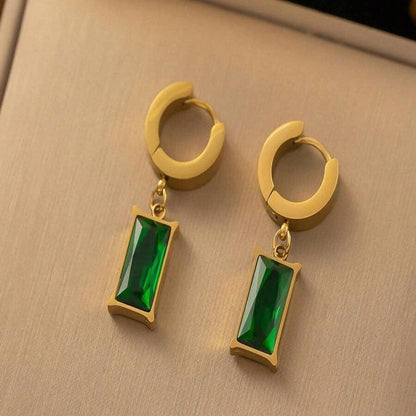 Thea – Pendentif Émeraude et Zircon sur Chaîne Luxe Lumière