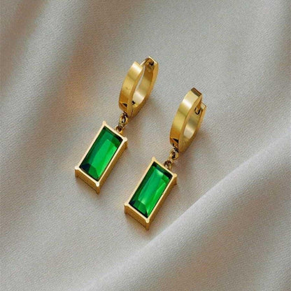 Thea – Pendentif Émeraude et Zircon sur Chaîne Luxe Lumière