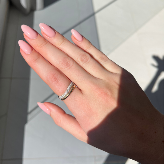 Reiko – Bague Demi-Ligne de Diamants Empilable