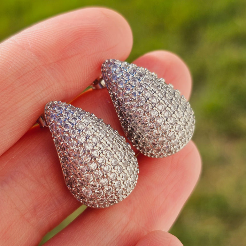 Boucles d'oreilles en diamant en forme de goutte - Boucle d'oreille en diamant incrusté