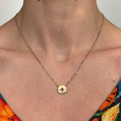 Collier Charme avec Compas Rond