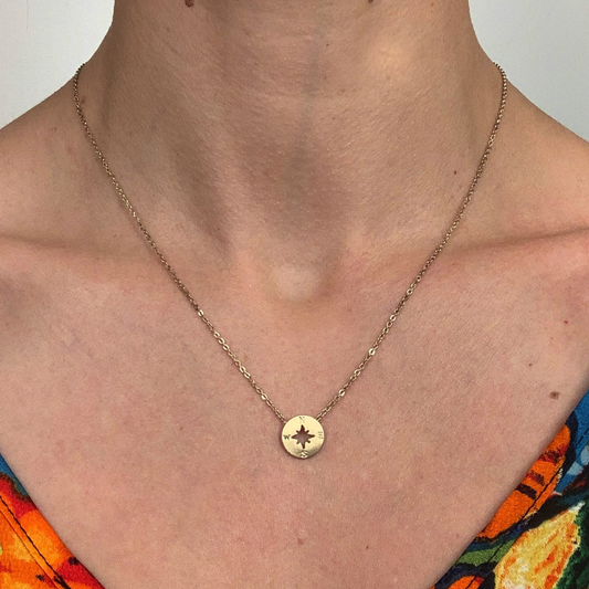 Collier Charme avec Compas Rond