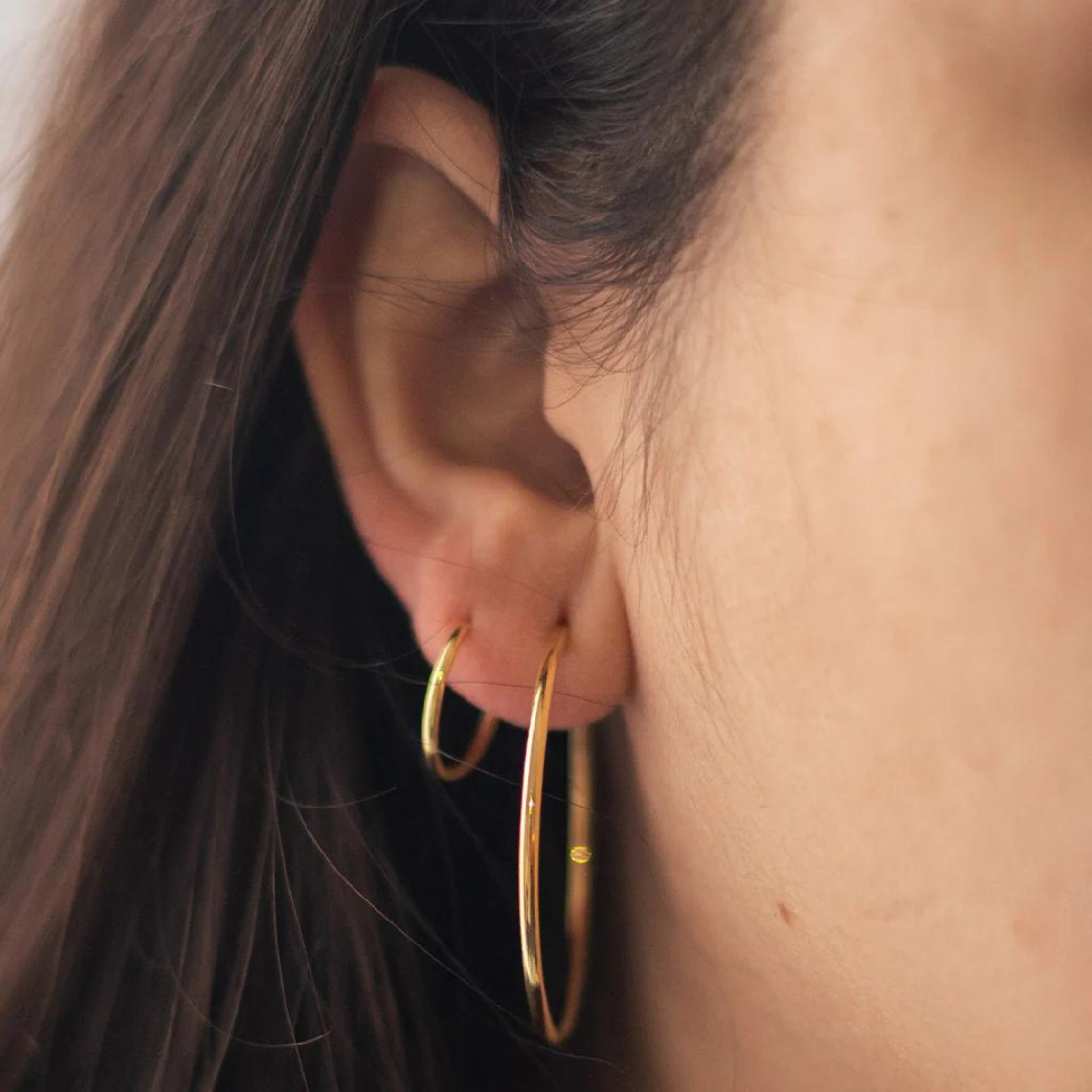 Créoles légères - Boucles d'oreilles en or et argent (ensemble de 4)