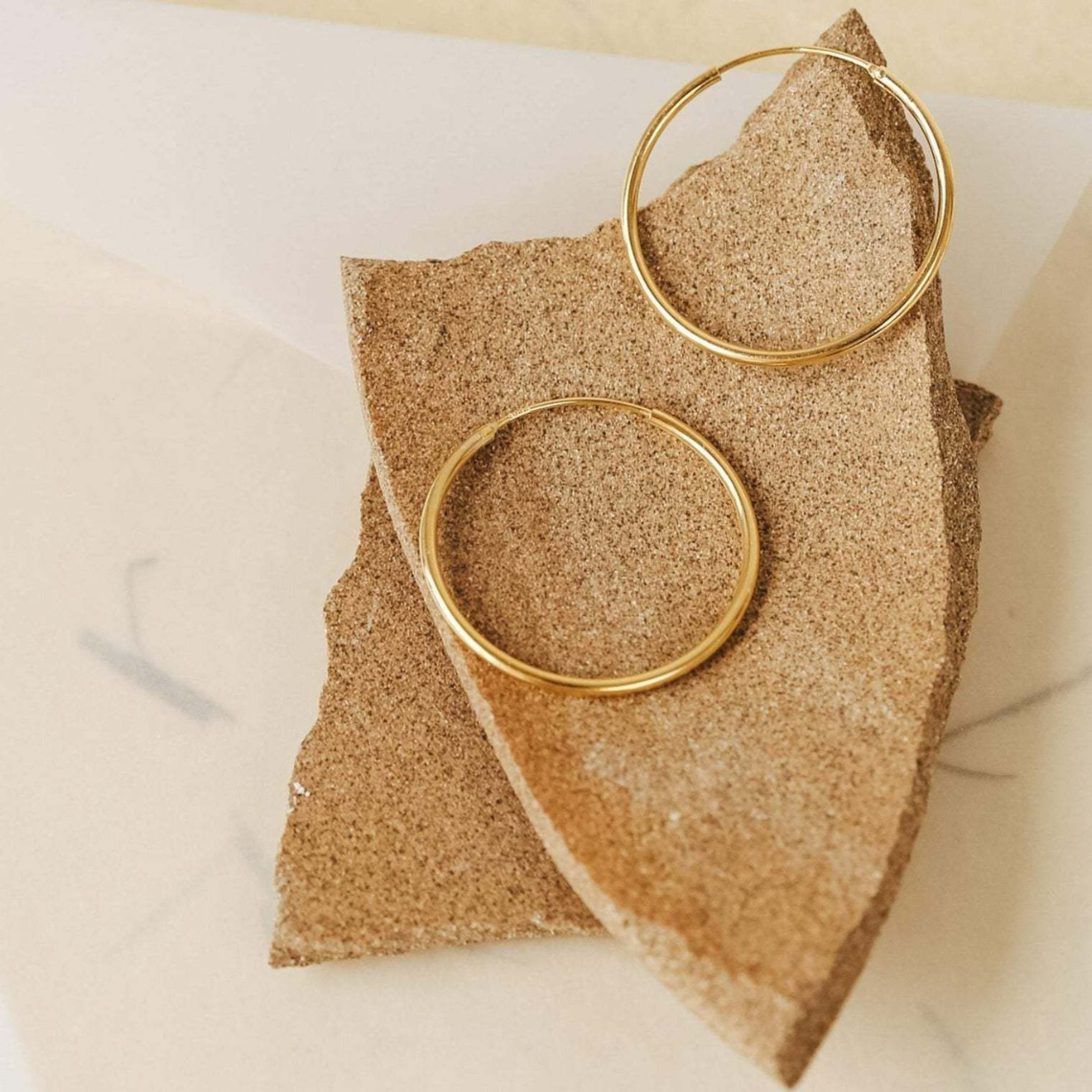 Créoles légères - Boucles d'oreilles en or et argent (ensemble de 4)