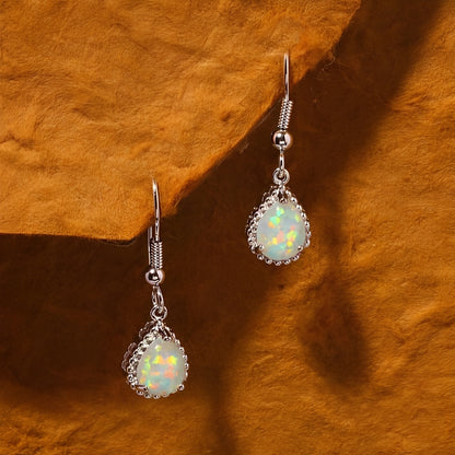 Emeline – Boucles Pendantes en Argent & Opale de Feu Blanche