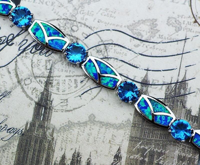 Cora – Bracelet Charme en Opale de Feu