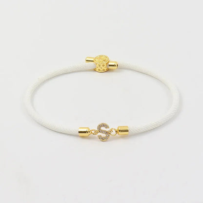 Calla – Bracelet Initiale Gravée Ajustable
