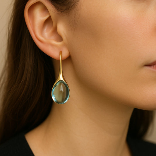 Karen – Boucles d’Oreilles Pendantes en Cristal Doré et Argenté