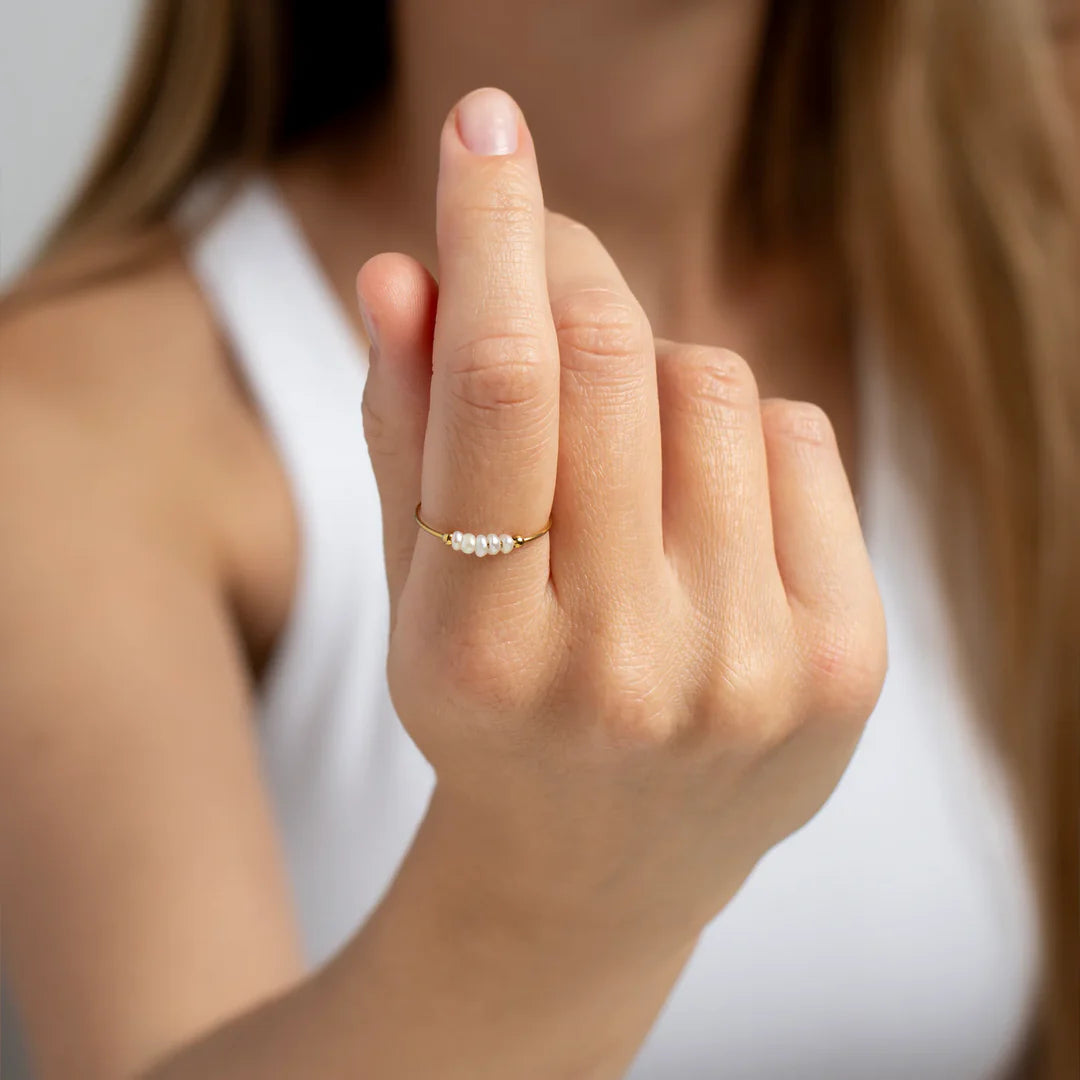 Lucie – Bague en Or avec Perle Baroque Naturelle