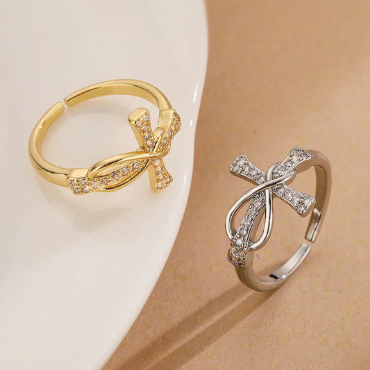 Eliane – Bague Croix Chrétienne en Zircon pour Femme