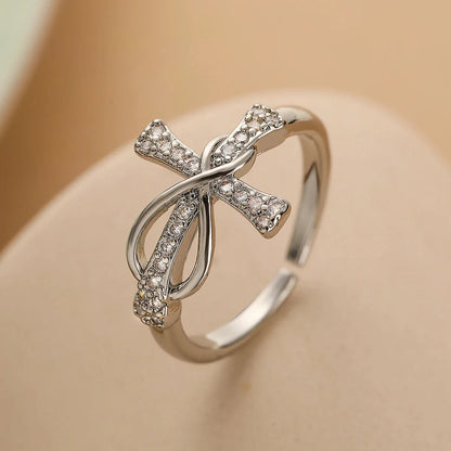 Eliane – Bague Croix Chrétienne en Zircon pour Femme
