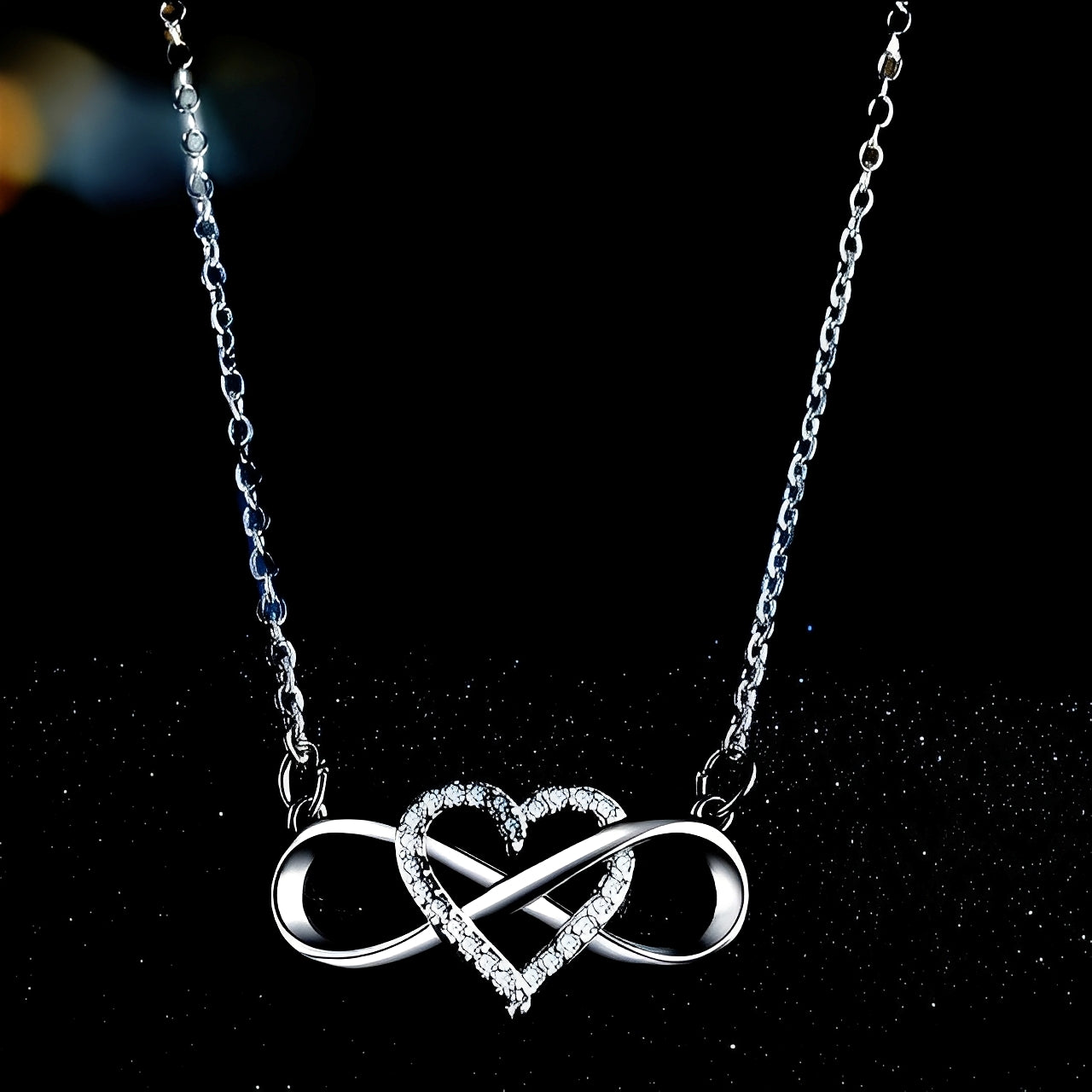 Amaya – Collier Infini & Cœur de l’Amour Éternel