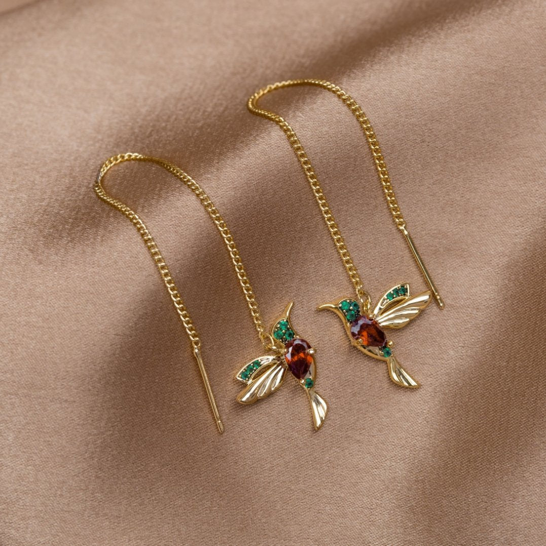 Lunara – Boucles d’Oreilles Colibri à Pampilles Cristal