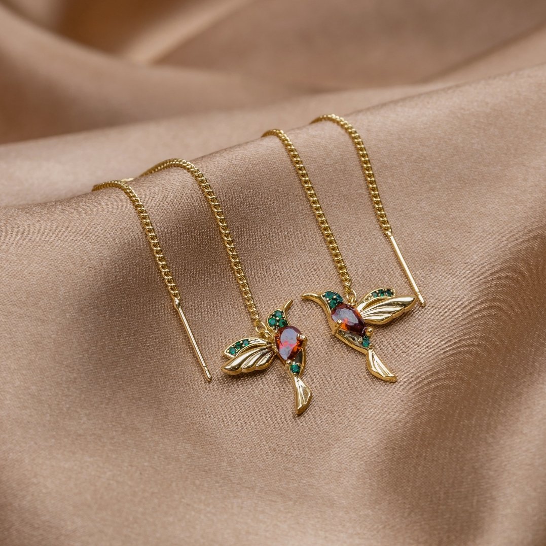 Lunara – Boucles d’Oreilles Colibri à Pampilles Cristal