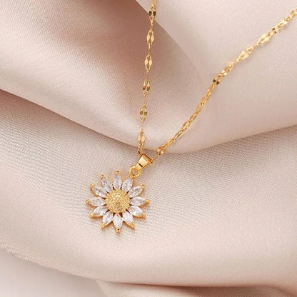 Jennie – Collier Tournesol en Cristal et Finition Dorée