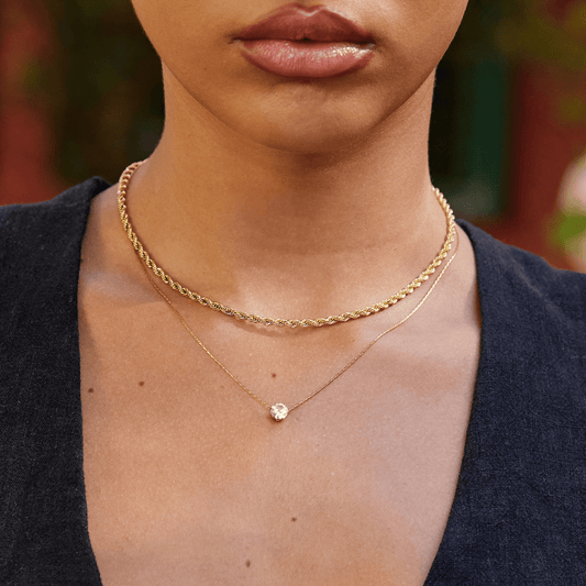Amaris – Collier Doré Cristal Rond Élégant