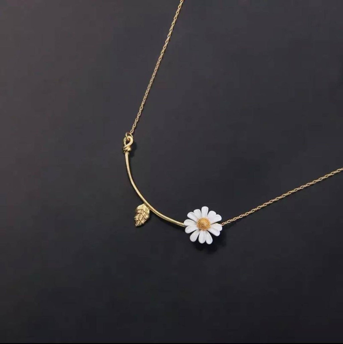 Azadeh - Collier Marguerite et Feuille