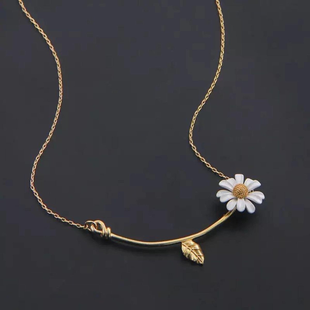 Azadeh - Collier Marguerite et Feuille