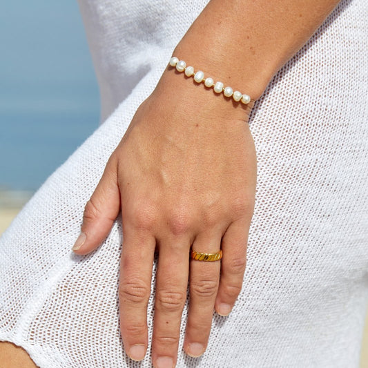 Saphira – Bracelet Perles Nacrées Étincelantes
