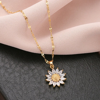 Jennie – Collier Tournesol en Cristal et Finition Dorée