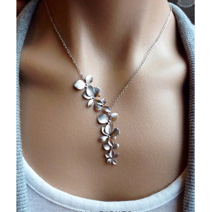 Lilou – Collier vintage fleuri en argent