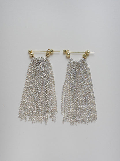 Nora -Longues boucles d'oreilles à chaînes fluides en argent
