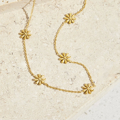 Joyce – Collier Fleur en Or 18K