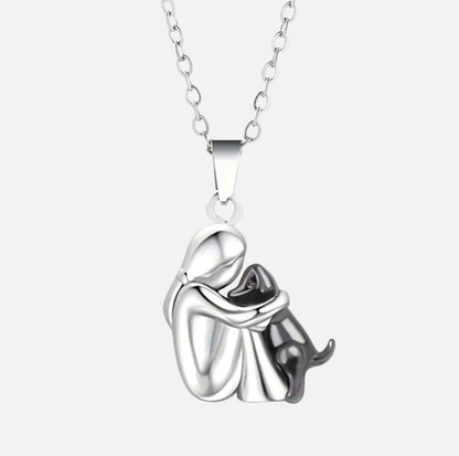 Lumière – Collier avec Pendentif Câlin