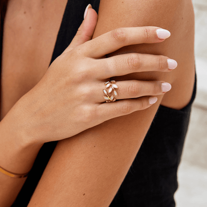 Ysolde – Bague Feuille Dorée