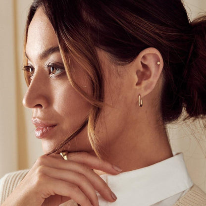 Aurya – Mini Créoles Ovales en Or