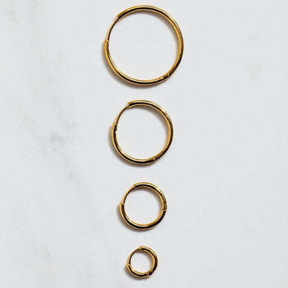 Alix – Mini Créoles Dorées Élégantes