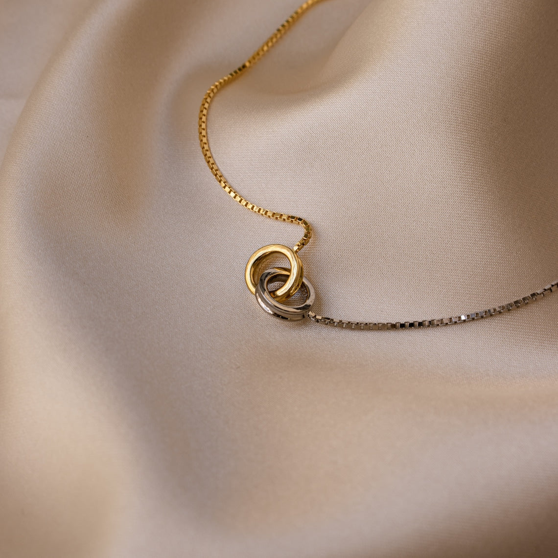 Collier Cercle Éternel - Collier Cercle Entrelacé