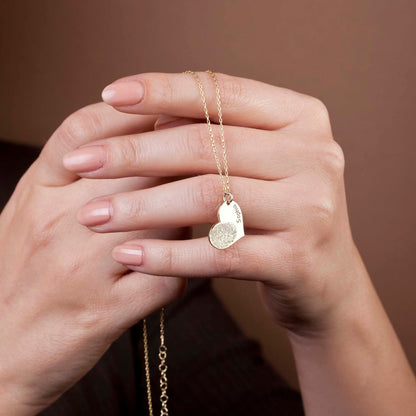 Collier personnalisé avec empreinte de doigt en forme de cœur et nom