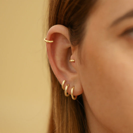Gold Huggie Earrings - Set de 7 Créoles