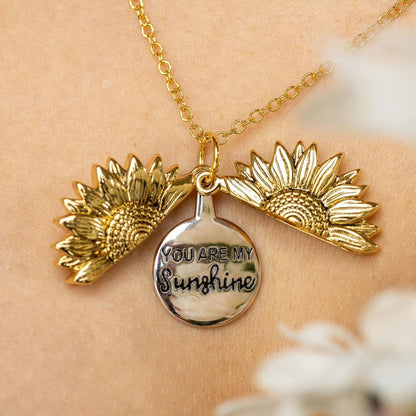 Tu es mon rayon de soleil - Collier avec pendentif tournesol