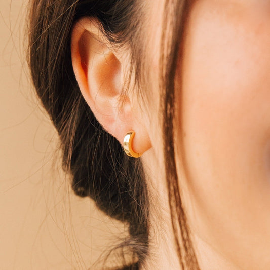 Classiques Huggies - Petites Boucles d'Oreilles Minimalistes