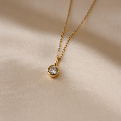 Jomi – Collier Personnalisé avec Pierre de Naissance