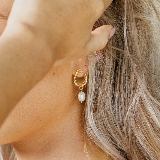 Rebecca – Boucles d'Oreilles Pendentives en Perles