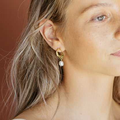 Rebecca – Boucles d'Oreilles Pendentives en Perles