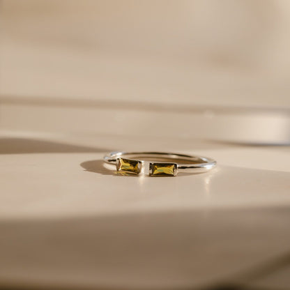 Zyra – Bague Duo Baguette Pierre de Naissance