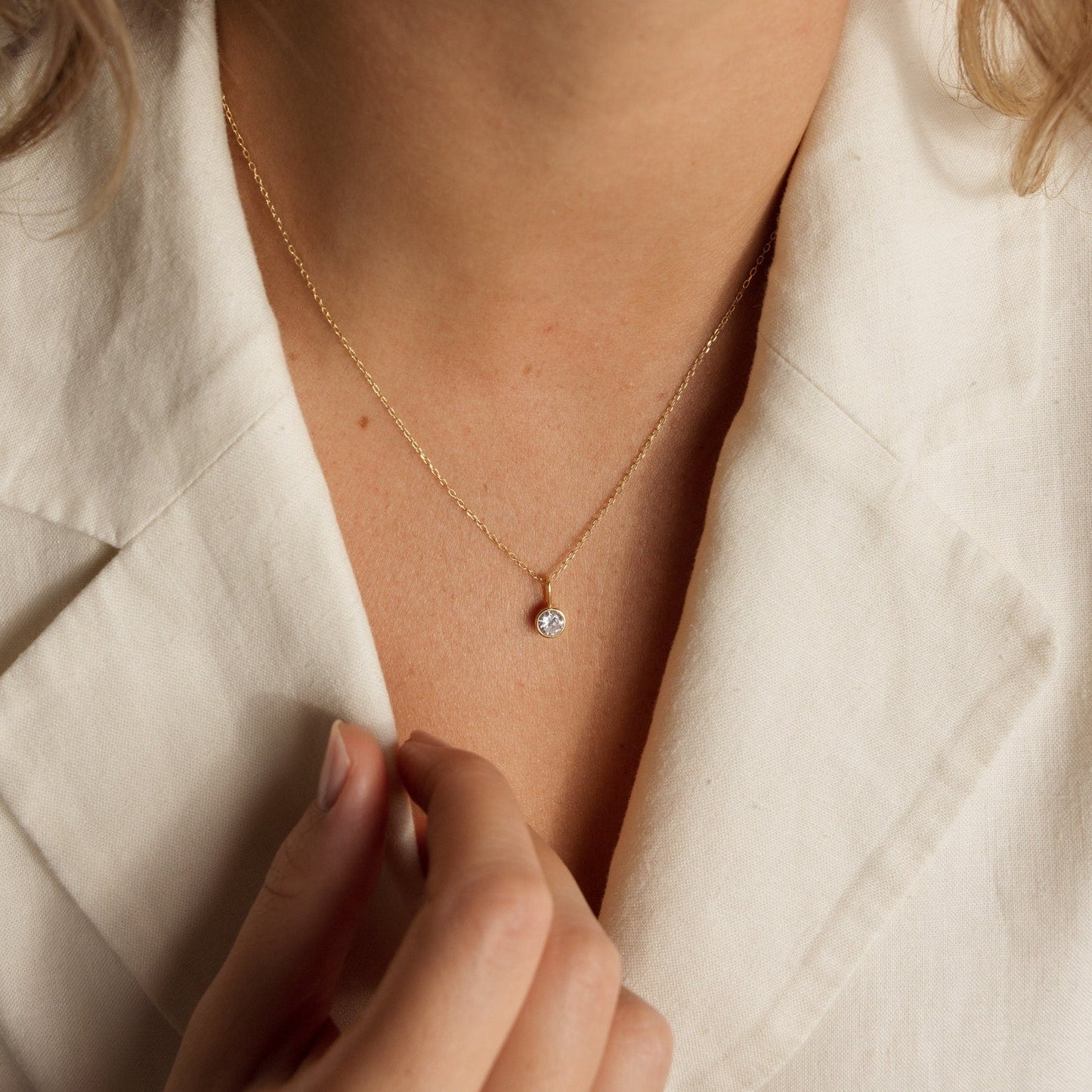 Jomi – Collier Personnalisé avec Pierre de Naissance