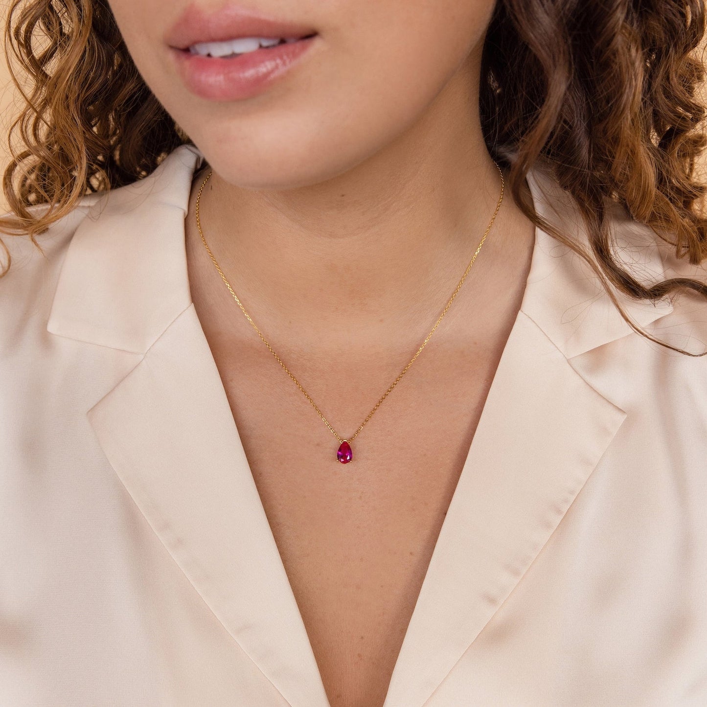 Celia – Collier Pendentif Goutte d'Eau Zircon