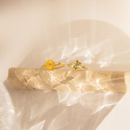 Flora – Bague Fleur avec Pierre de Naissance