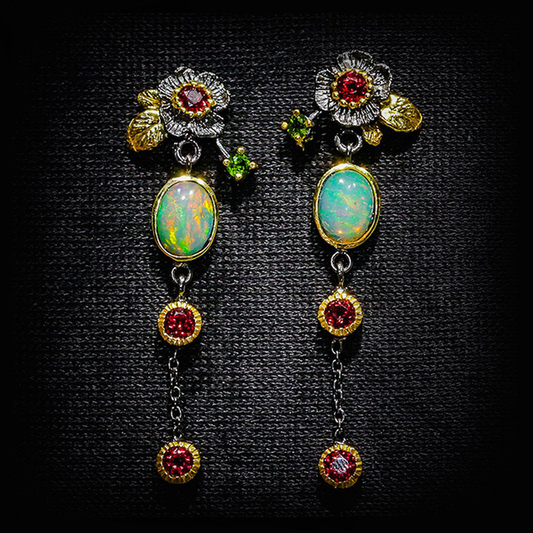 Zyra – Boucles d'oreilles Boho avec Opale et Cubic Zirconia Rouge