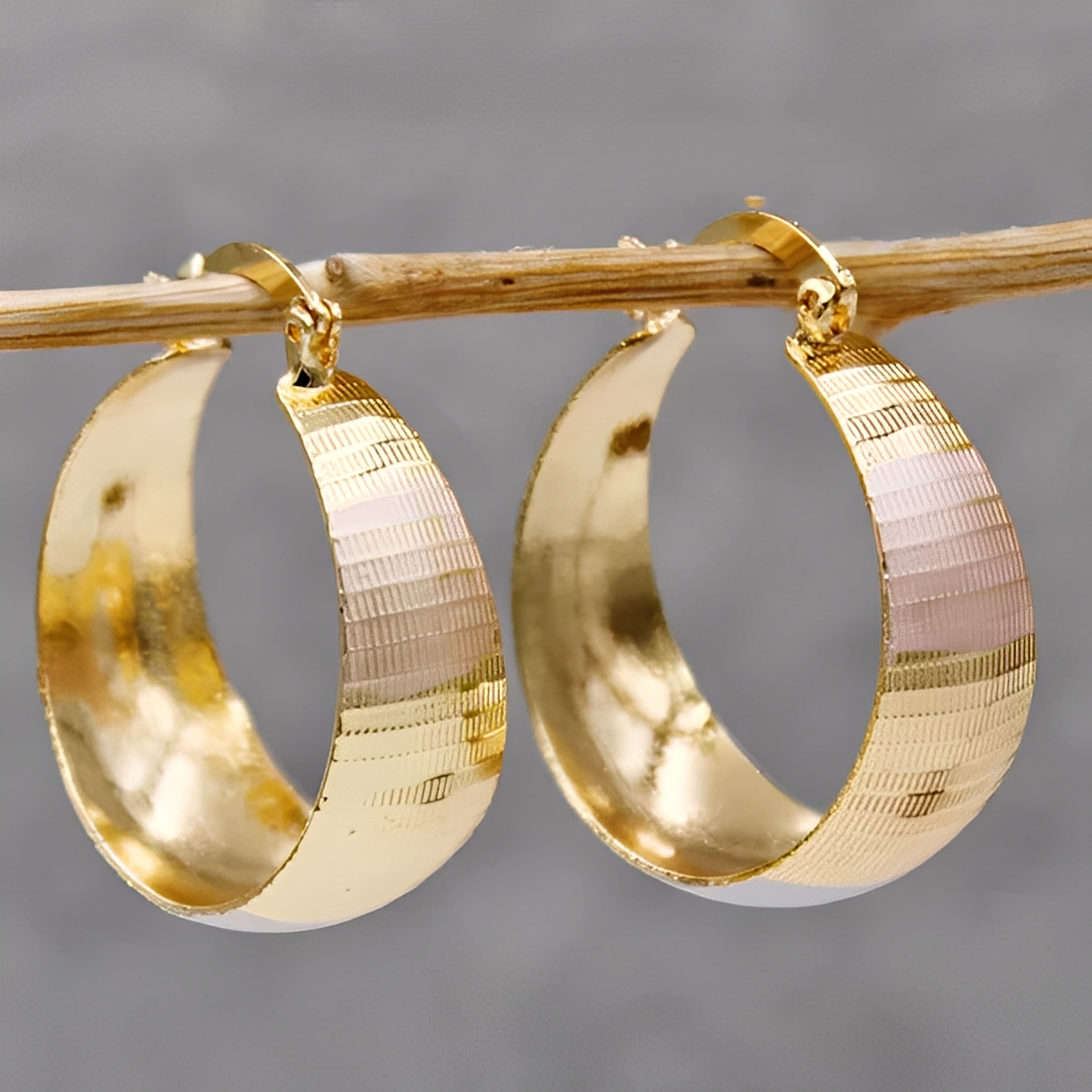Lena – Boucles d’Oreilles Dorées Élégance Luxe